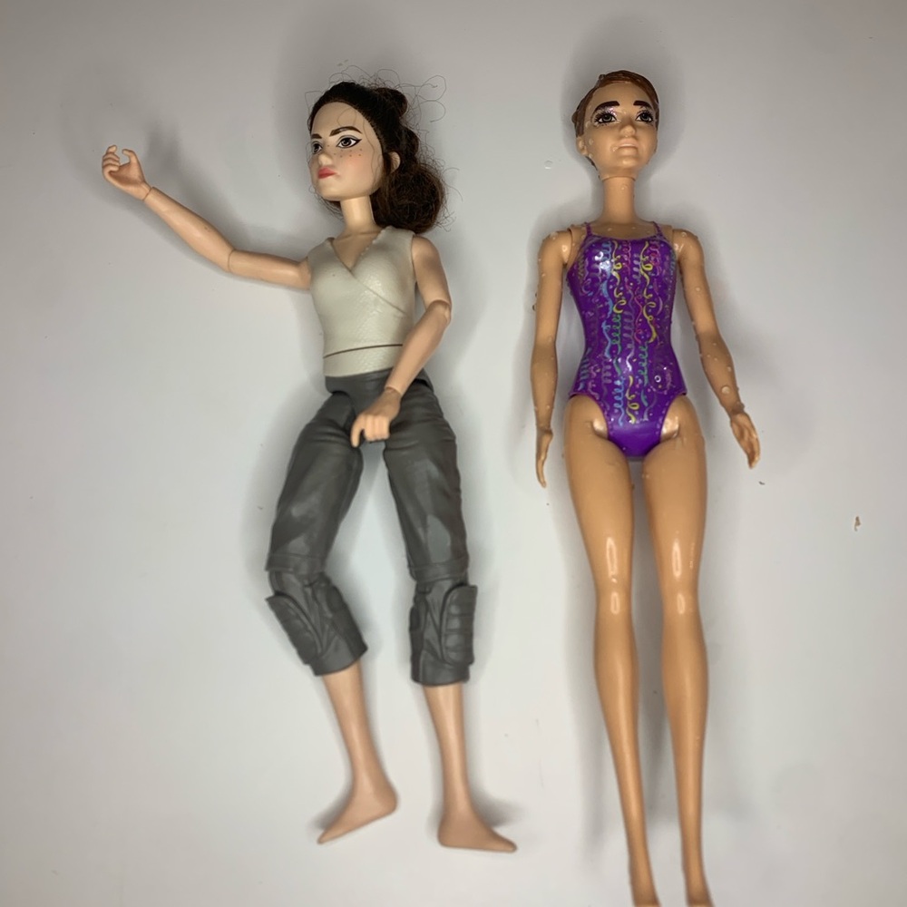4/$10- Two Barbie’s Star Wars 2016 Rey of Jakku forces of destiny Figurine Doll